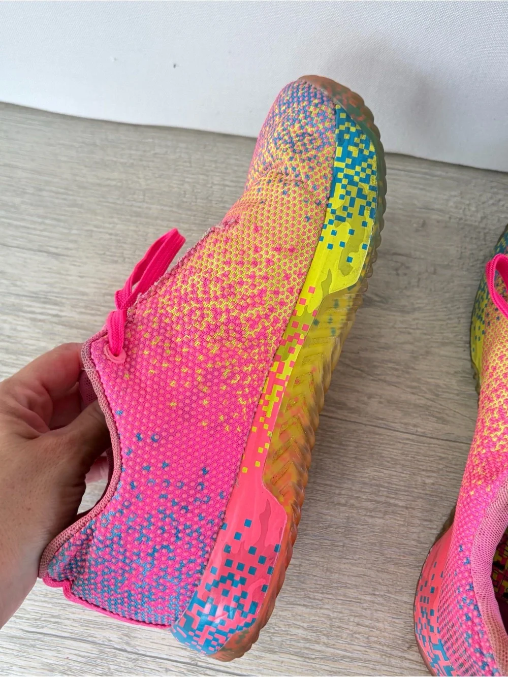 NOBULL Neon Pink Glitch Trainers Superfabric Women 8.5 Sneakers